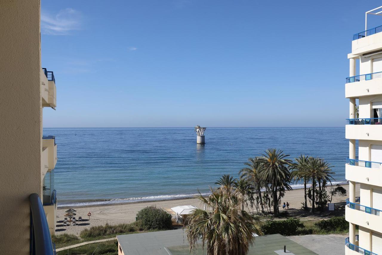 Lujo En Banana Beach Primera Linea De Playa ماربيا المظهر الخارجي الصورة