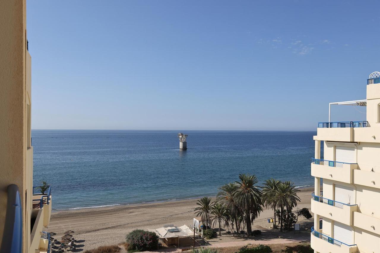 Lujo En Banana Beach Primera Linea De Playa ماربيا المظهر الخارجي الصورة